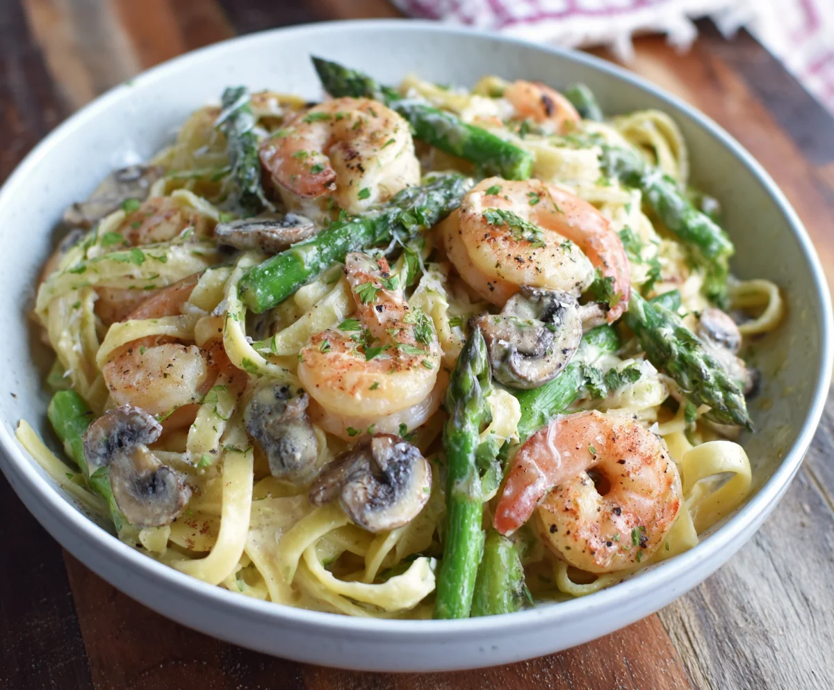 shrimp asparagus mushroom pasta